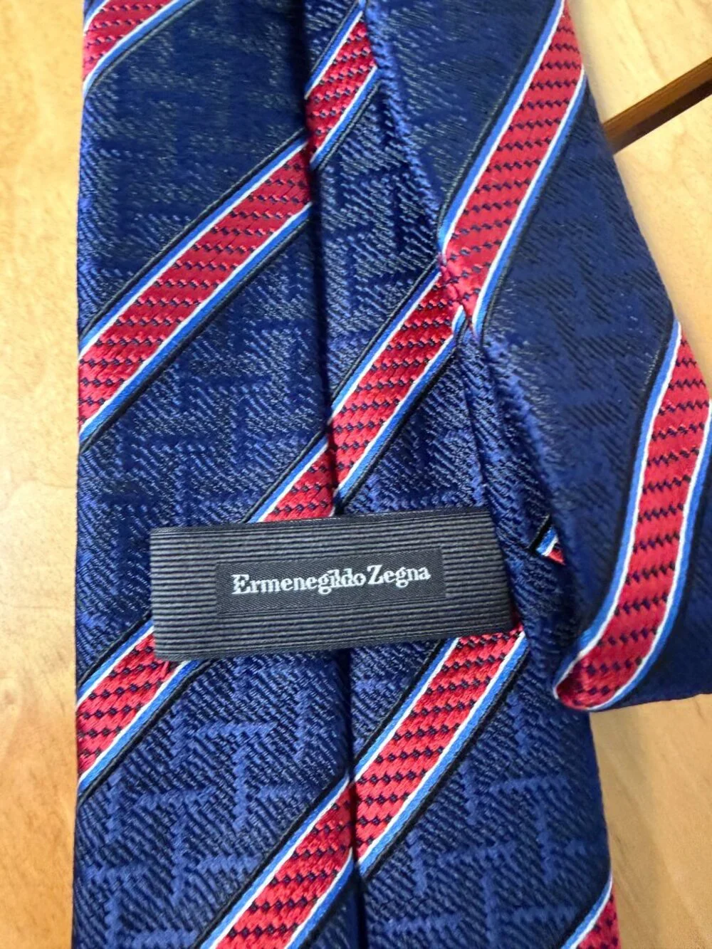 Ermeneglido Zegna Men's Navy/Pink 100% Silk Tie Made In Italy In Great Shape!